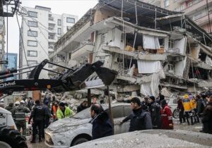 BM: Depremde 1,5 milyon kişi evsiz kaldı, en az 500 bin konut gerekiyor