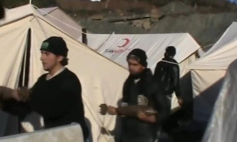 Depremzedelere göndermediği çadırları satmışlardı: Kızılay’ın deposundaki çadırlar cihatçılara gitmiş