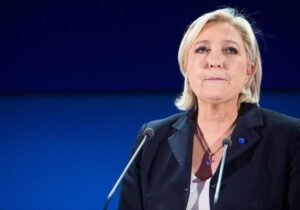 Fransız savcılardan Le Pen’e soruşturma!
