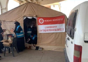 Deprem bölgesinde Kuran kursu açtılar