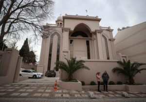 Türkiye’deki deprem nedeniyle ertelenmişti: Cumhuriyet tarihinin ilk kilisesi açılış gününü bekliyor