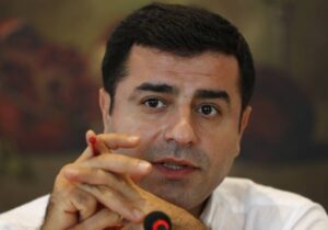 Selahattin Demirtaş: “Bir tür Taliban İttifakı oluştu, kadınların görebileceği son seçim olabilir”