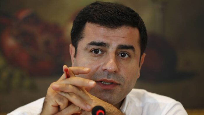 Selahattin Demirtaş: “Bir tür Taliban İttifakı oluştu, kadınların görebileceği son seçim olabilir”