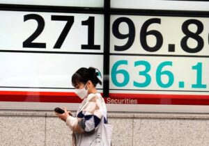Tokyo’da ‘dürüst yurttaşlar’ rekor kırdı:  1 yılda polise 575 milyon TL kayıp para teslim edildi