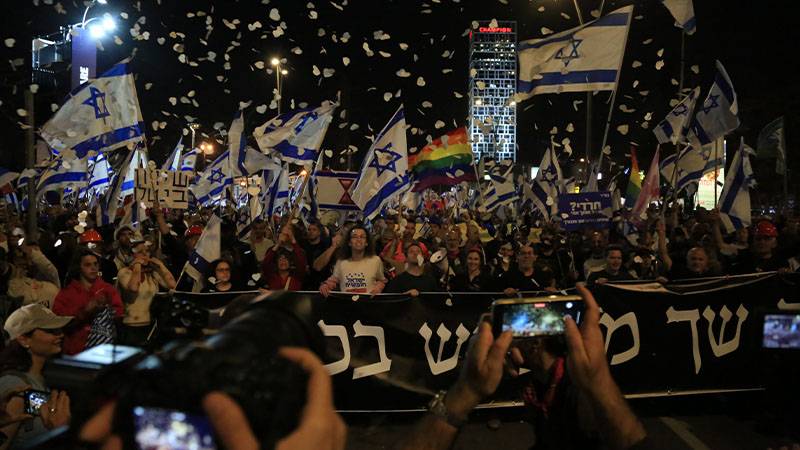 İsrail’de Netanyahu hükümetine karşı “sivil itaatsizlik günü” eylemleri yapıldı: En az 100 kişi gözaltına alındı