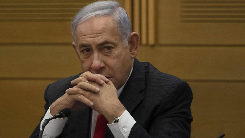 Netanyahu, İsrail’de halkı sokağa döken yargı düzenlemesini erteledi