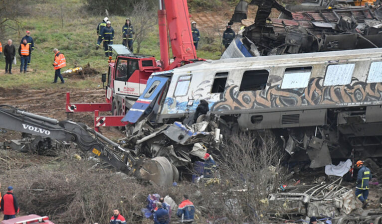 Yunanistan’daki tren kazasında ölü sayısı 57’ye yükseldi