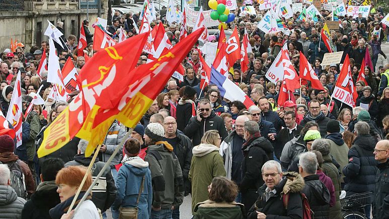 Fransa’da işçiler genel greve gitti; ülkede akaryakıt sıkıntısı başladı