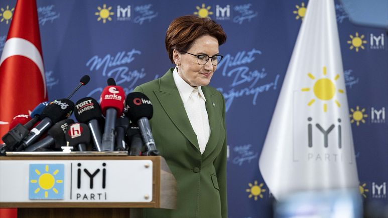 Akşener’in başdanışmanı Çömez: “Masadan kalkan beş kişi var, İyi Parti masada; krizin sağduyu ile çözüleceğine inanıyoruz”