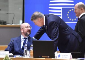 AB, Ukrayna’ya 1 milyon top mermisi gönderiyor, ‘gerekirse füze de yollanacak’