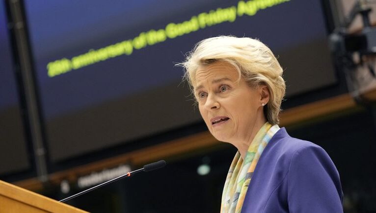 Von der Leyen: “Çin’in Putin’in savaşına ilişkin tutumu AB ile ilişkilerde belirleyici olacak”