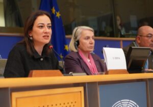 Derya’dan Kıbrıslı kadınlara bütünlüklü çözüm antlaşması yazma çağrısı
