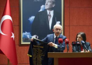 “Meleklerin formasını yatağımın yanına koyacağım”
