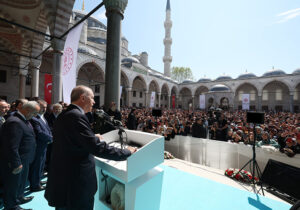 Camide muhalefeti yuhalatmıştı: Erdoğan hakkında suç duyurusu