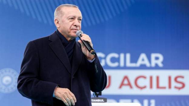 Erdoğan’dan Kılıçdaroğlu’nu ziyaret eden ABD Büyükelçisi’ne tepki: “Ayıptır, biraz kafanı çalıştır, senin muhatabın Cumhurbaşkanı’dır”