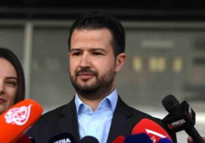 Karadağ’da Sırpların desteğini alan Milatovic seçimi kazandı