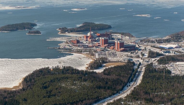 Avrupa’nın en büyük nükleer reaktörü Finlandiya’da hizmete girdi