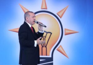 AKP’nin seçim sloganları belli oldu: ‘Türkiye Yüzyılı için doğru zaman doğru adam’