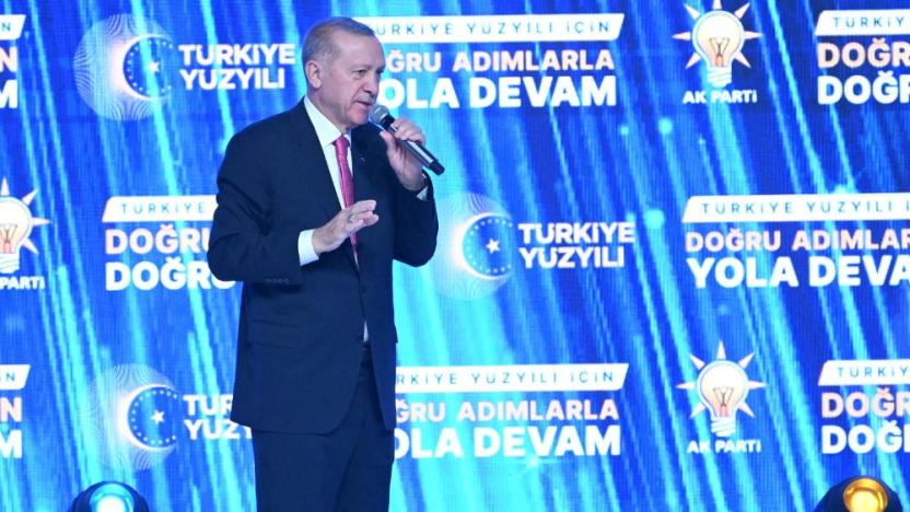 Erdoğan: “Neymiş domates, patates… Biz asıl devrimi zihinlerde yaptık”
