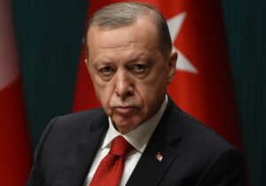 Ercan’ı açmaya geliyor
