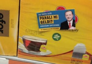 ‘Bu ürün size pahalı mı geldi? Erdoğan sayesinde’ stickerlarını tasarlayan kişi gözaltına alındı