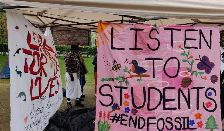 Avrupa’da iklim aktivistleri 22 üniversite ve okulu işgal etti