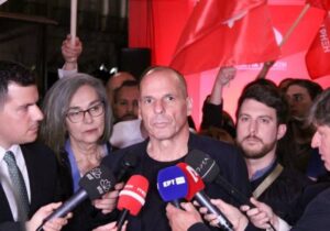 Yunanistan eski Maliye Bakanı Varufakis: “Yunanistan’ın Erdoğanlaşması tamamlandı”