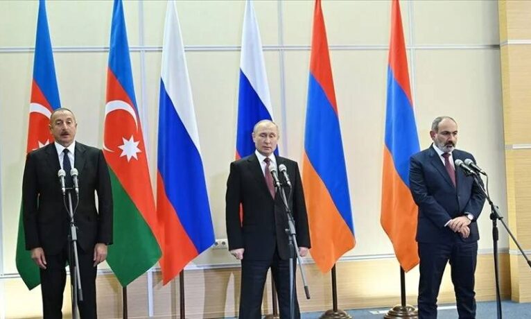 Putin, Aliyev ve Paşinyan, Moskova’da Azerbaycan-Ermenistan ihtilafını görüştü
