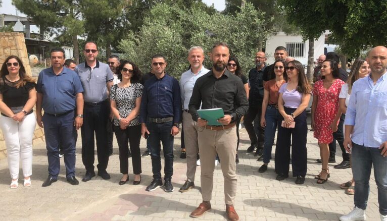 KTÖS yabancı öğrencilerin eğitim sorunlarına dikkat çekmek için üç okulda greve gitti