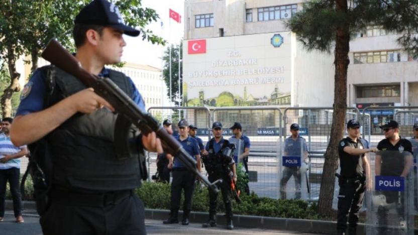 Soylu talimat verdi, kayyumlar belediyelerdeki laptopları emniyete verdi