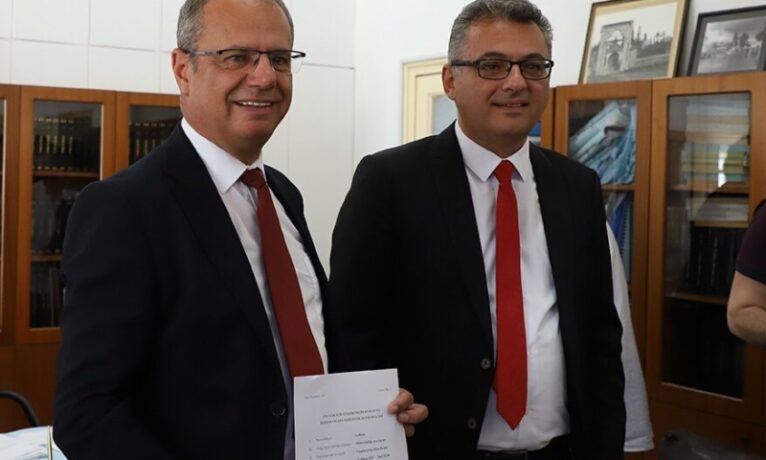 Özuslu başvurusunu yaptı