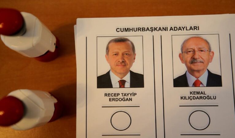 Türkiye ikinci tur için sandık başında
