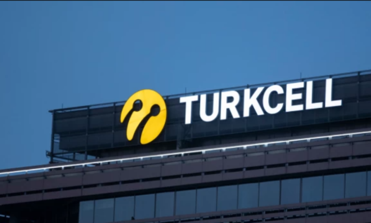 Turkcell hisselerinde büyük kayıp: CEO ‘seçimin tarafı değiliz’ dedi