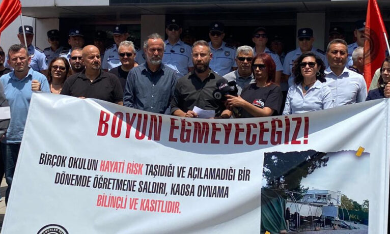 Bakan Çavuşoğlu geri adım atmadı, bardak taştı: ÖĞRETMENLER GREVDE, SINAVLAR İPTAL