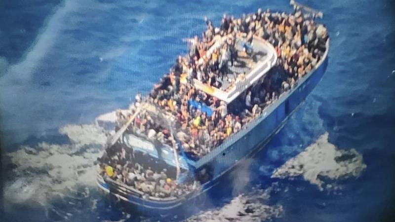 Yunanistan açıklarında yaşanan göçmen teknesi faciasında ölü sayısı artmaya devam ediyor