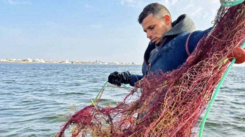 Göçmen cesetleri ağına takılan Tunuslu balıkçı: “İlk seferinde çok korktum, sonra alışmaya başladım”