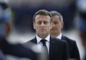 Macron: “Putin Ukrayna’yı işgal ederek NATO’yu uyandırdı”