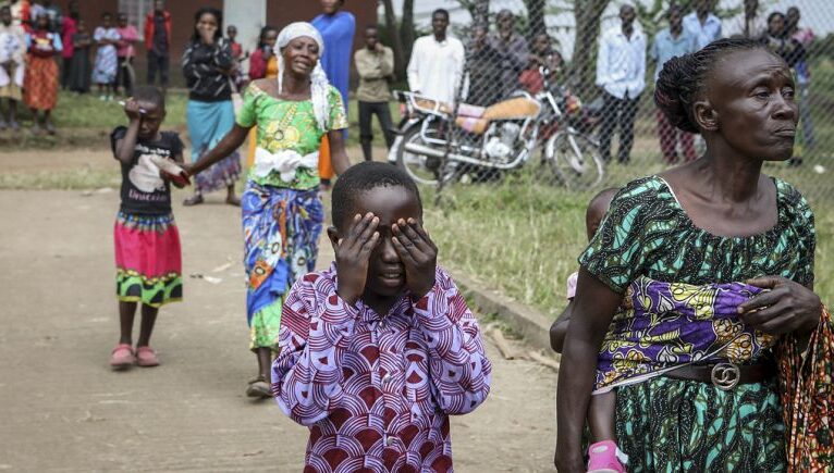 Uganda: 42 kişinin öldüğü okul saldırısı ile bağlantılı 20 kişi gözaltına alındı