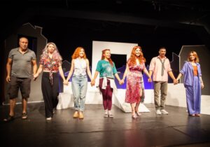 19. Kıbrıs Tiyatro Festivali’nde iki prömiyerli muhteşem final
