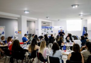 Yapay Zeka Alanında Sosyal Beceriler atölye çalışması katılımcıları dijital geleceğe hazırladı