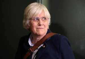 Katalonyalı AP milletvekili Clara Ponsatí hakkında yakalama kararı