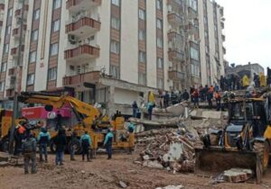 51 kişinin yaşamını yitirdiği bina sahipleri kayıplara karıştı: “AKP bağı tesadüf değil”