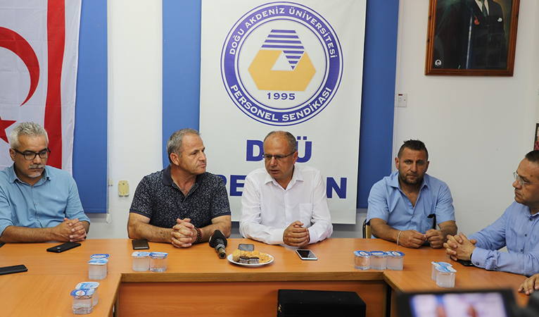 Özuslu DAÜ’de vurguladı: “Bu ülkenin insan kaynağı her şeyi planlayabilir!”