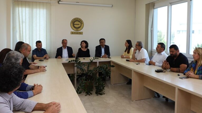 Özuslu: “Öğretmenlerin haklı mücadelesine desteğimiz devam edecek”