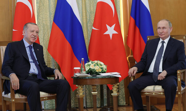 Putin’den “Türkiye’ye gaz satışı” açıklaması: Erdoğan’la çarşamba telefonda görüşeceğiz