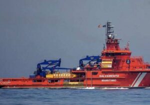 İspanya’ya ait Kanarya Adaları açıklarında içinde 200 göçmen bulunan bir tekne kayboldu