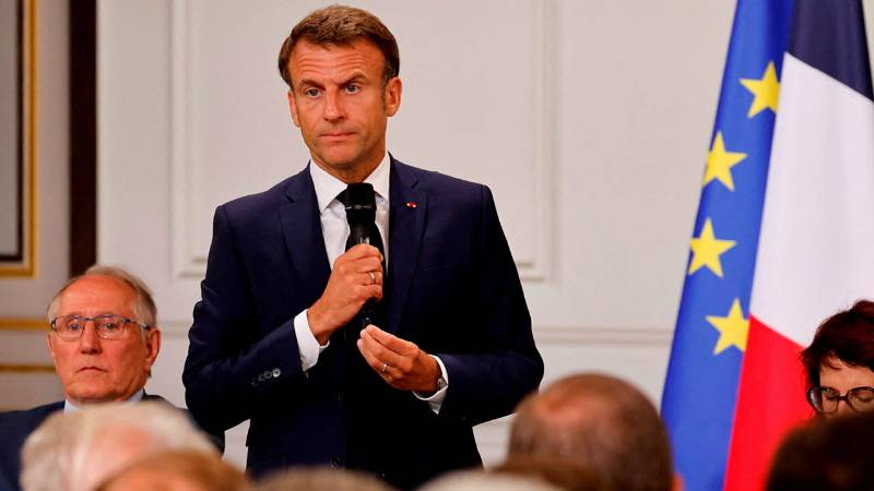 Fransa Cumhurbaşkanı Macron’a “kesik parmak” gönderildi!