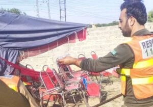 Pakistan’da İslamcıların mitinginde patlama: En az 35 ölü