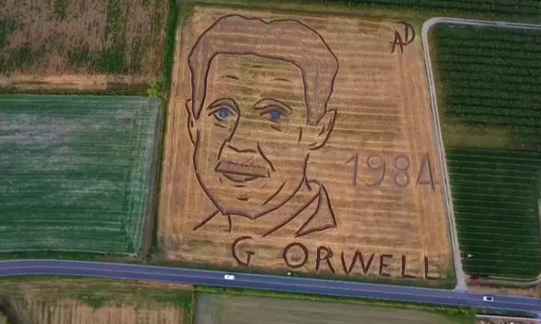 George Orwell’in portresi 27 bin metrekarelik araziye işlendi
