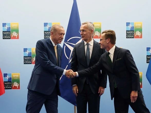 Stoltenberg duyurdu: Erdoğan İsveç’in NATO üyeliğini Meclis’e götürecek